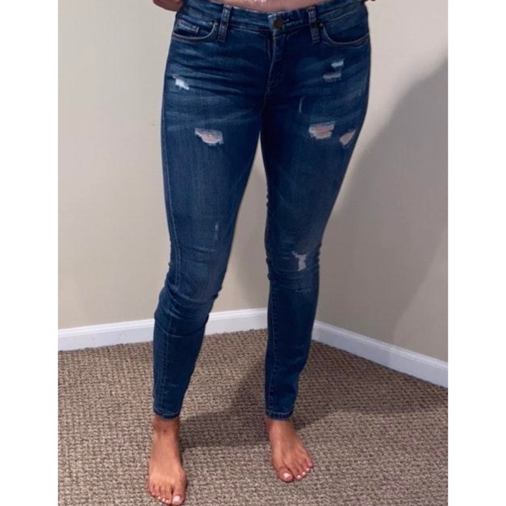 BLANK NYC Ripped Skinny Jeans